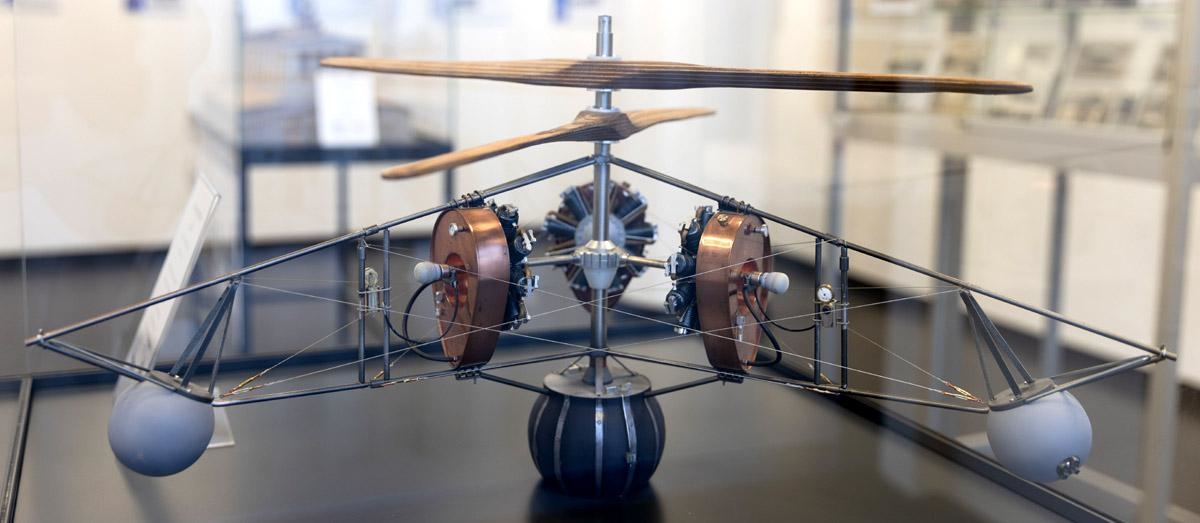 Model of PKZ helicopter